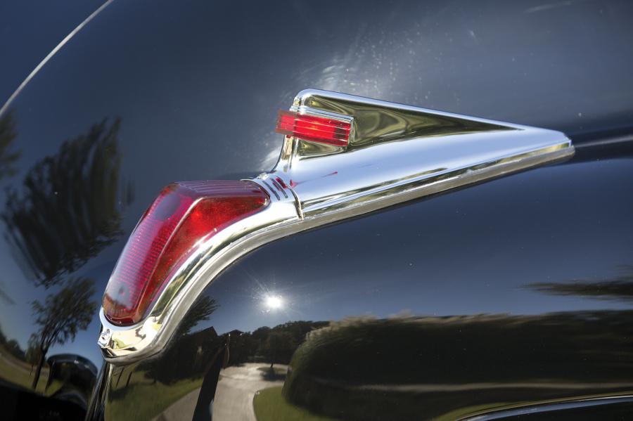  Cadillac Series 60 Special Town Car by Derham 1941 года  (фото 15 из 38)